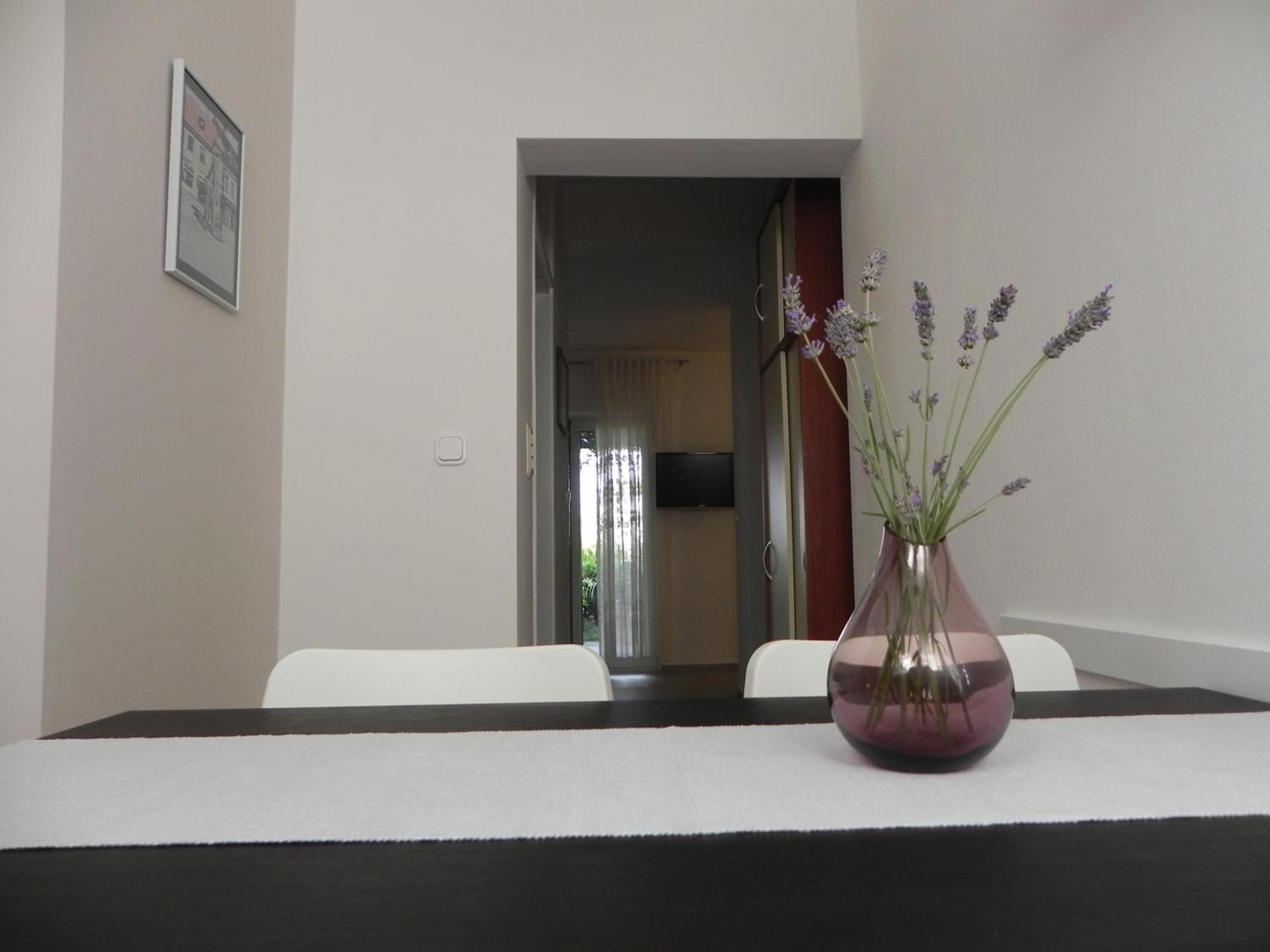 Apartments Katalenic Selce Eksteriør billede